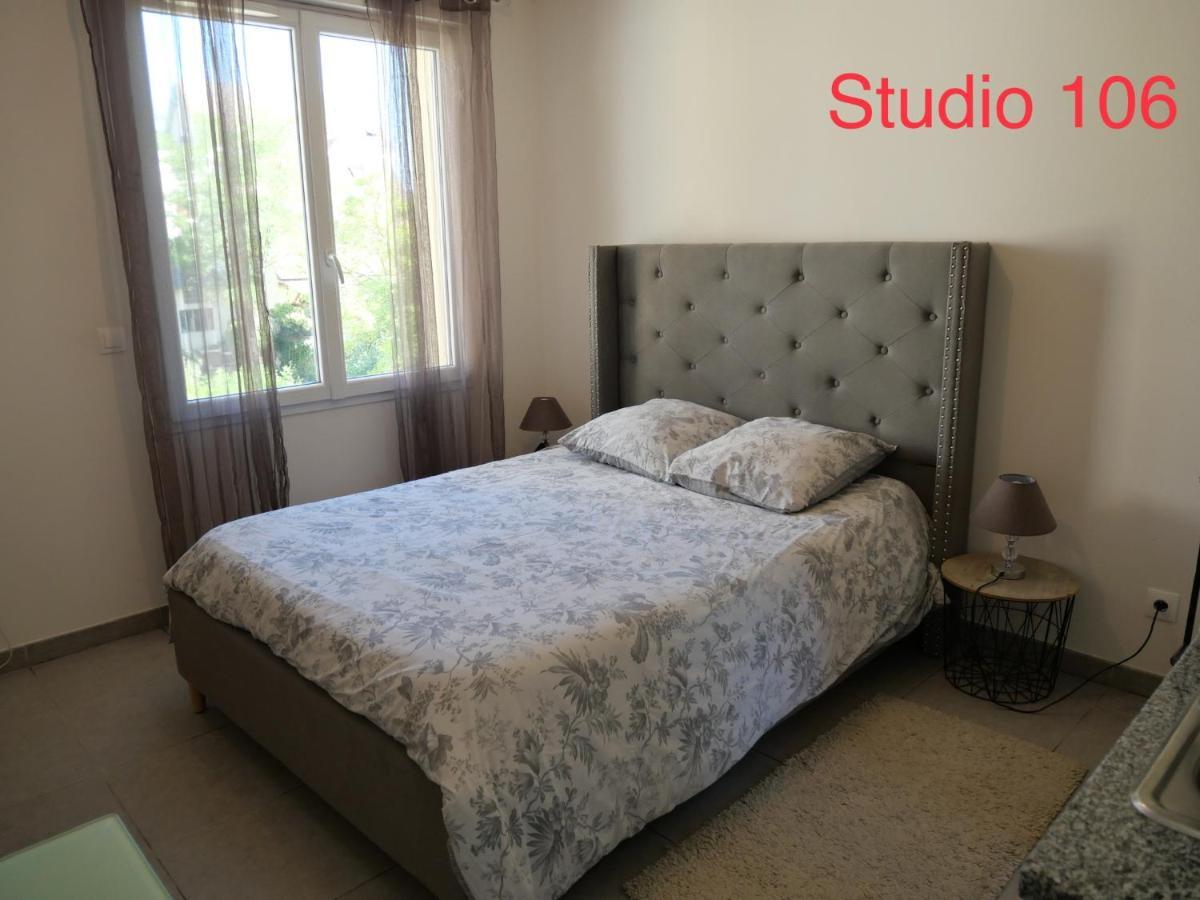 Studio A 300 M De La Gare De Mantes-La-Jolie Kültér fotó