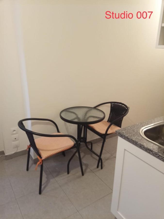 Studio A 300 M De La Gare De Mantes-La-Jolie Kültér fotó