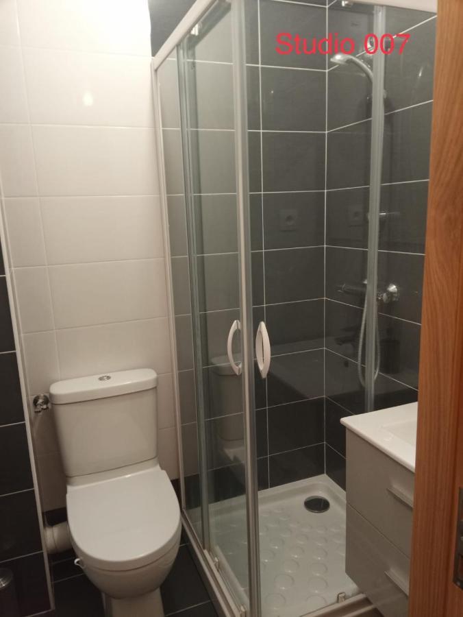 Studio A 300 M De La Gare De Mantes-La-Jolie Kültér fotó