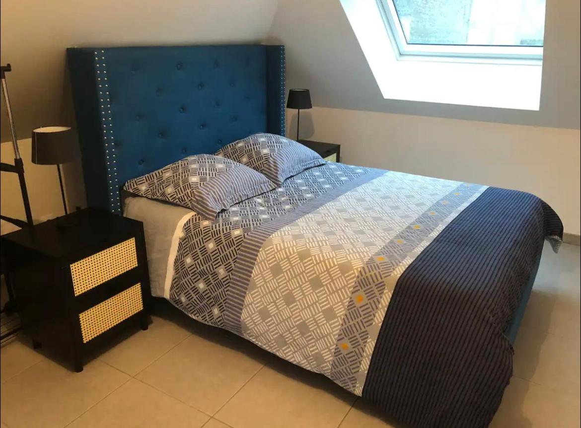 Studio A 300 M De La Gare De Mantes-La-Jolie Kültér fotó