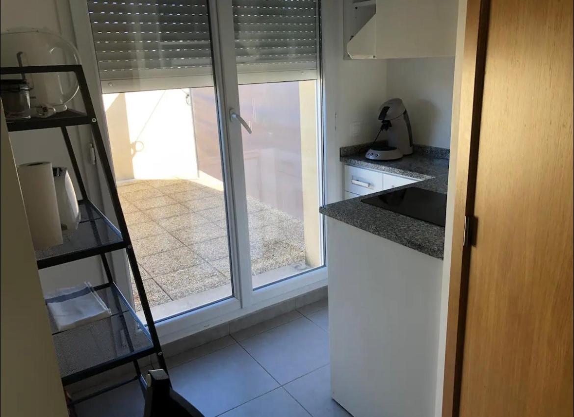 Studio A 300 M De La Gare De Mantes-La-Jolie Kültér fotó