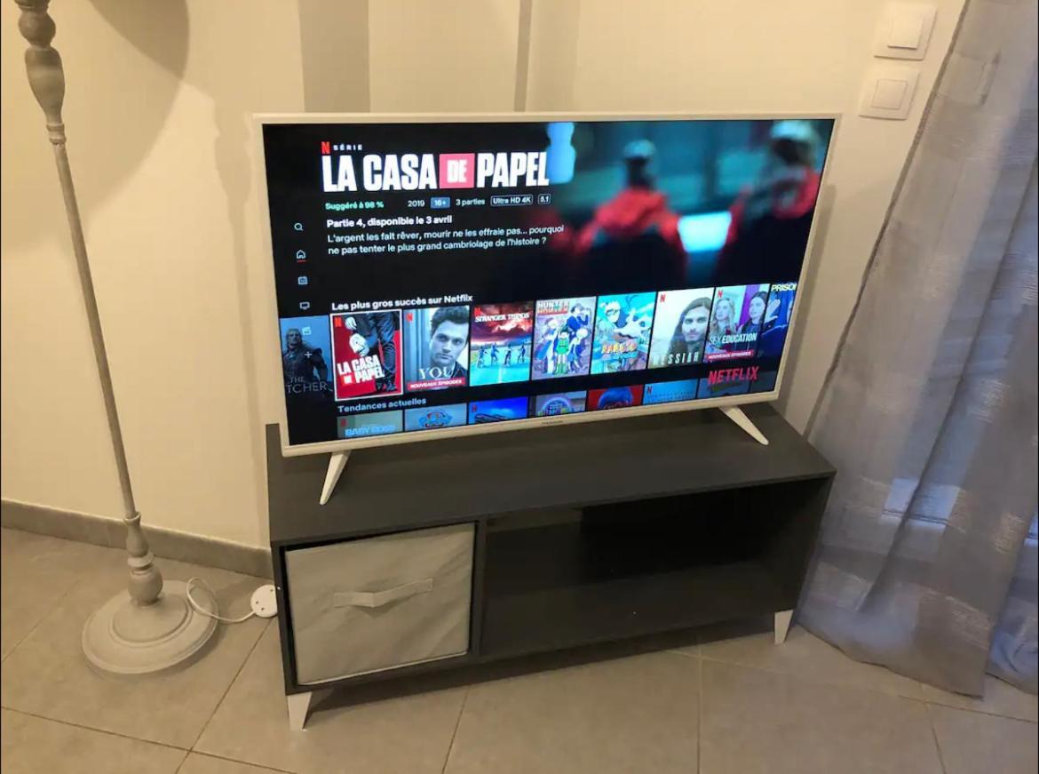 Studio A 300 M De La Gare De Mantes-La-Jolie Kültér fotó